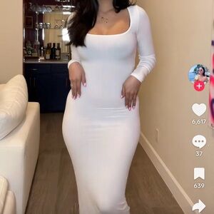 SKIMS Soft Lounge Crew Neck Long Dress Marble